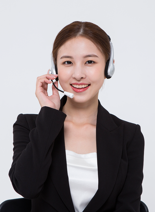 스마트폰을 사용하는 사람